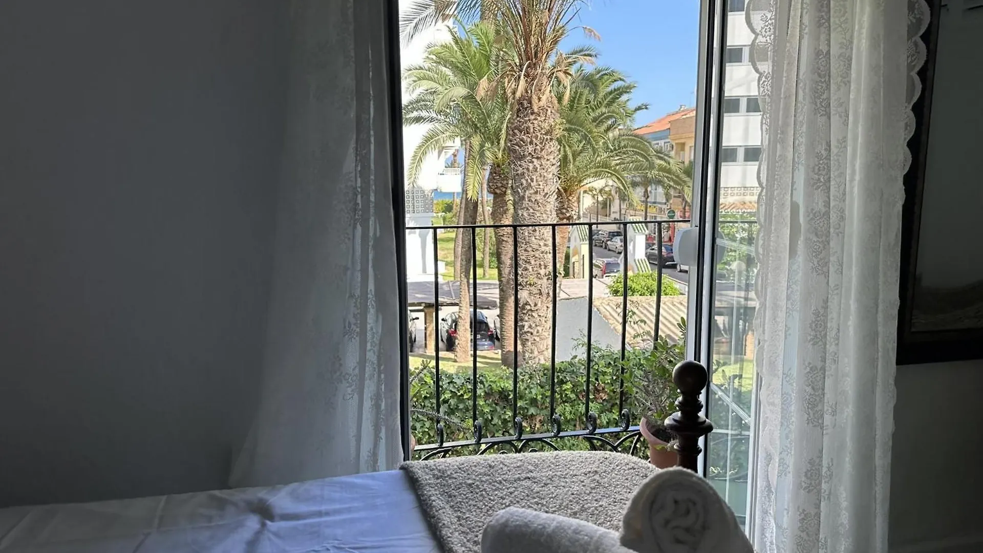 Casa La Raspa 2 Minutos De La Playa Bajondillo Torremolinos Spain