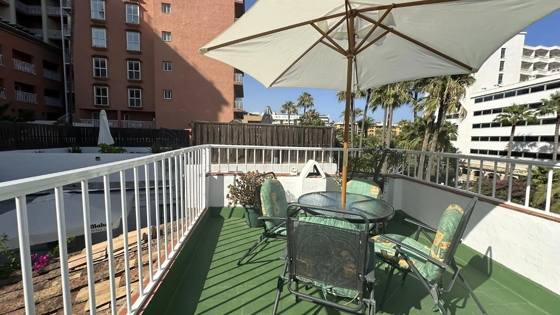 Casa La Raspa 2 Minutos De La Playa Bajondillo Torremolinos Holiday home
